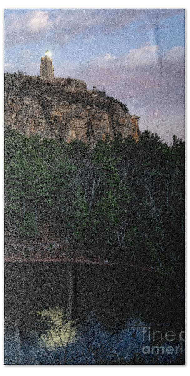 Mohonk Bath Towel featuring the photograph Skytop Reflection by Erin Marie Davis