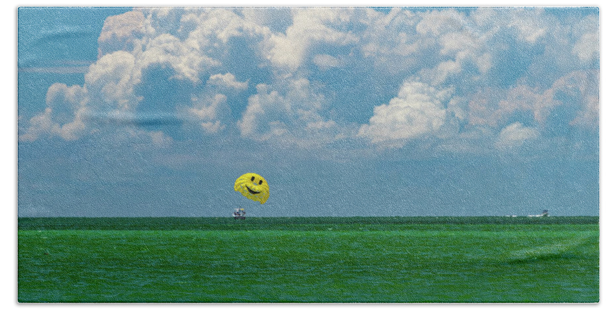 Florida Hand Towel featuring the photograph Smiley Face by Marian Tagliarino