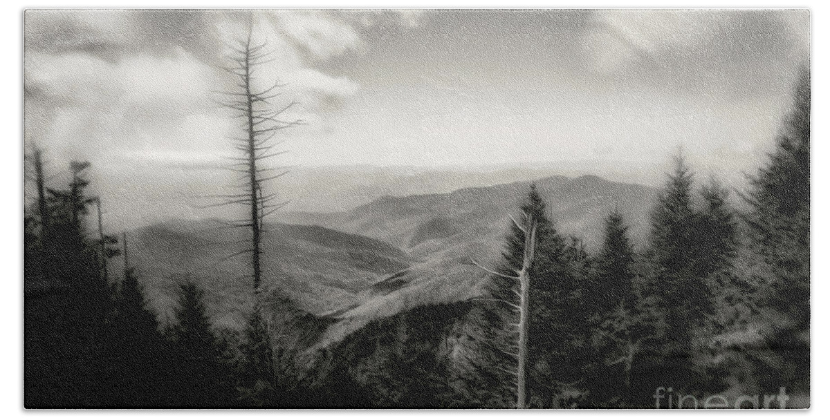 Great Smokey Mountains National Park Hand Towel featuring the photograph Smokey Mountain Splendor by Phil Cappiali Jr