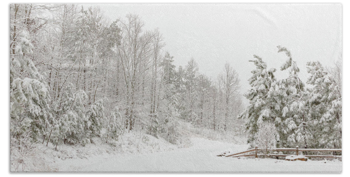 Fence Bath Towel featuring the photograph Snowy Country Road by Joni Eskridge