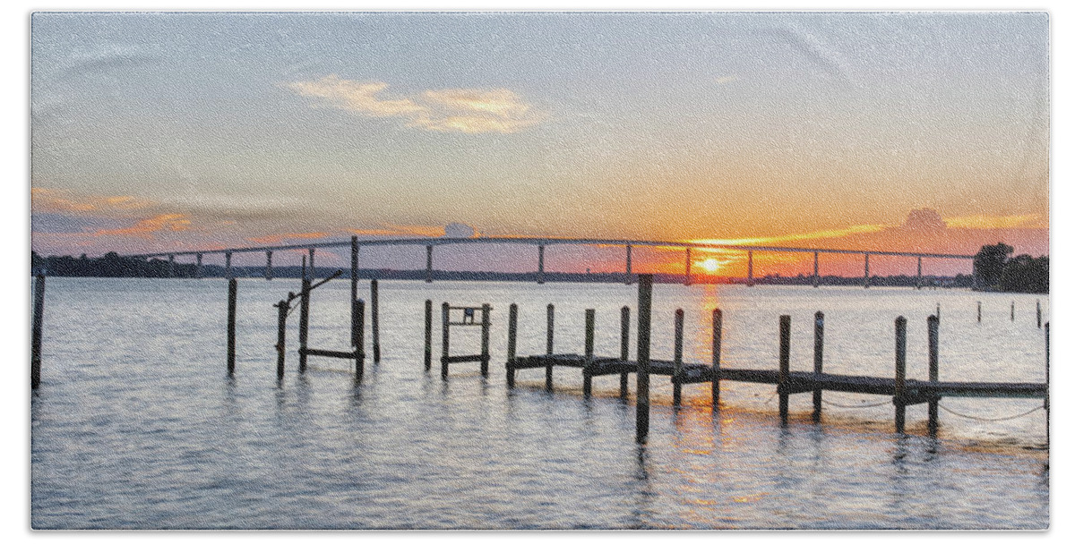 Maryland Hand Towel featuring the photograph Solomons Sunset Reflections by Donna Twiford