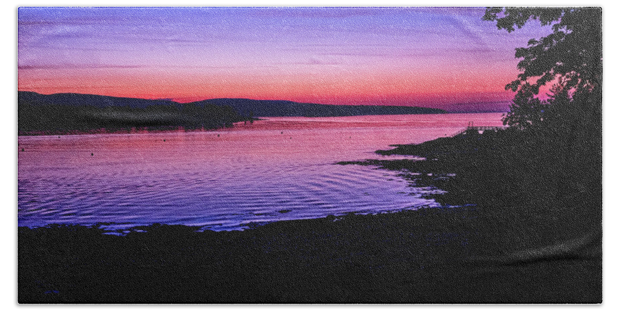South Freeport Harbor Maine Bath Towel featuring the photograph Southwest Harbor Sunrise by Tom Singleton