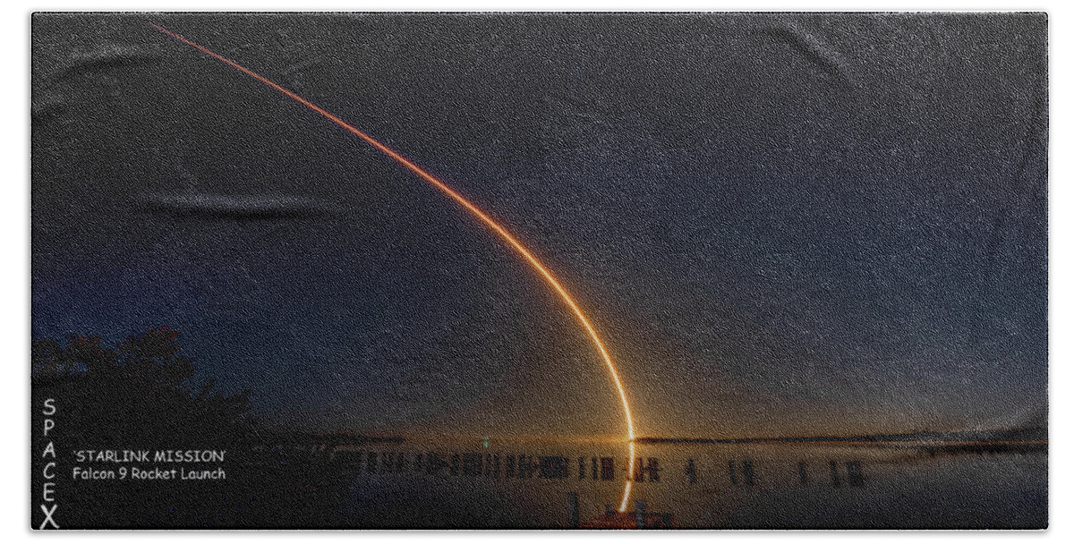  Bath Towel featuring the photograph SpaceX by Norman Peay