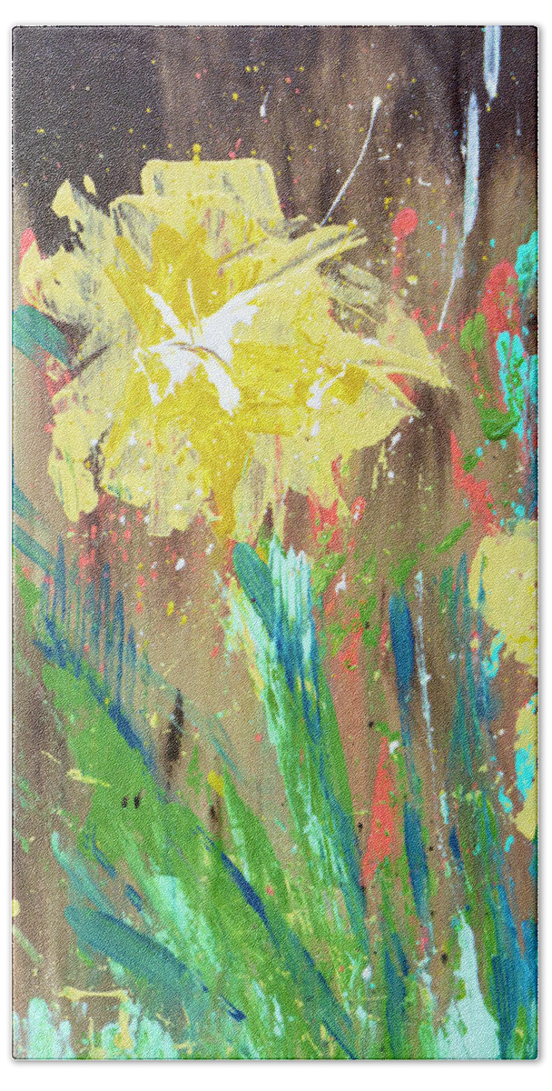 Bohemian Bath Towel featuring the painting Sping Daffodil Yellow Floral Abstract by Joanne Herrmann