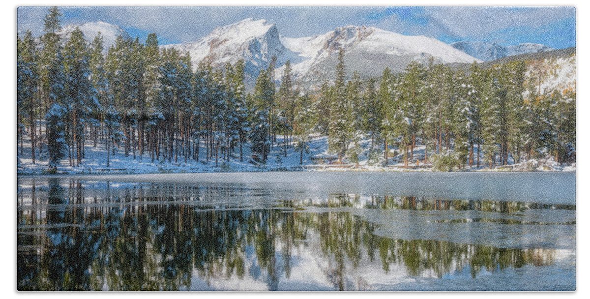 Mountains Bath Towel featuring the photograph Sprague Lake First Freeze by Darren White