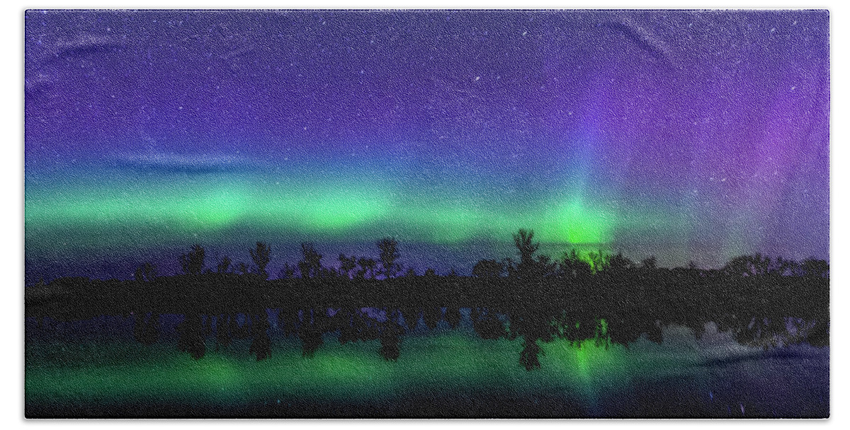 Nothern Lights Hand Towel featuring the photograph Springtime Aurora by Flowstate Photography