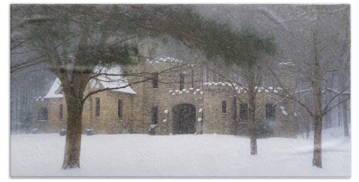Squires Castle Hand Towel featuring the photograph Squires Castle Snow by Stewart Helberg