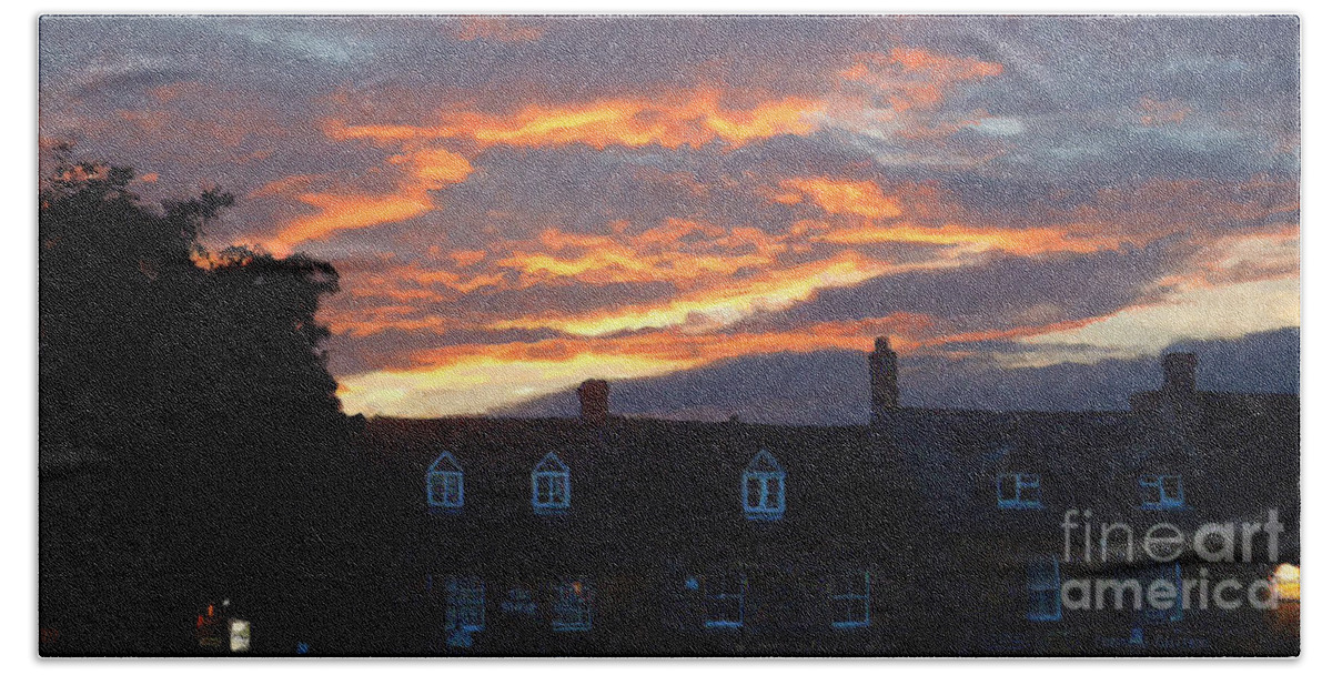Stow-in-the-wold Bath Towel featuring the photograph Stow Shops at Sunset by Brian Watt