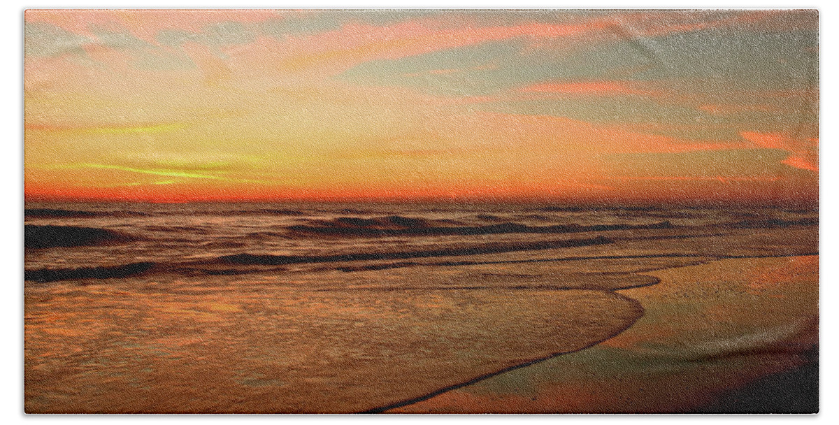 Florida Bath Towel featuring the photograph Sunrise Ponte Vedra Beach by John F Tsumas