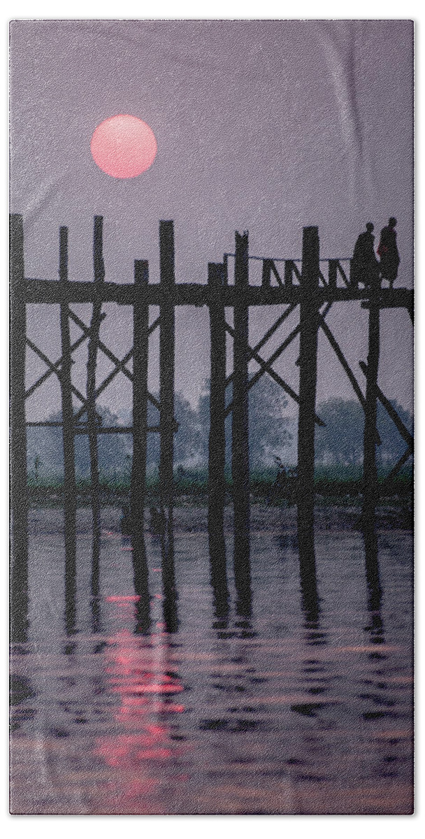 Mandalay Bath Towel featuring the photograph Sunset at U-Bein Bridge by Arj Munoz