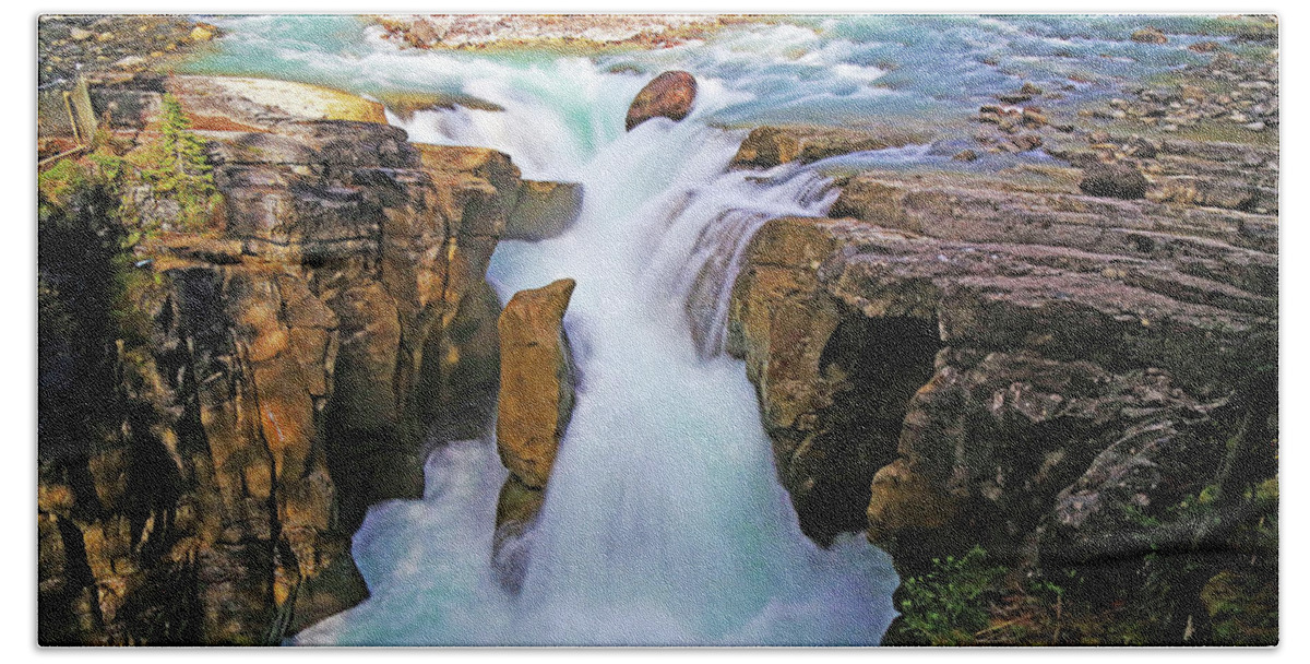 Sunwapta Falls Hand Towel featuring the photograph Sunwapta Falls by Shixing Wen