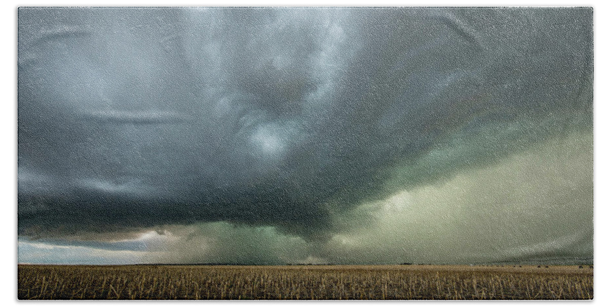 Mesocyclone Bath Towel featuring the photograph Supercell Storm by Wesley Aston