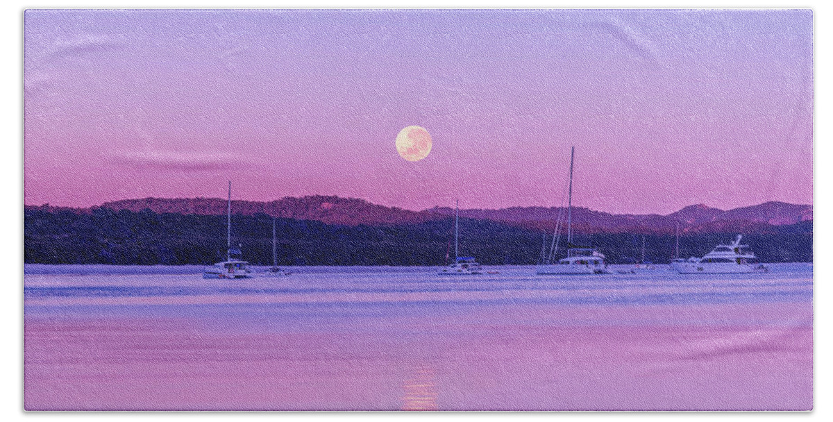 Airlie Beach Hand Towel featuring the photograph Sweet Sorrento Moon by Az Jackson