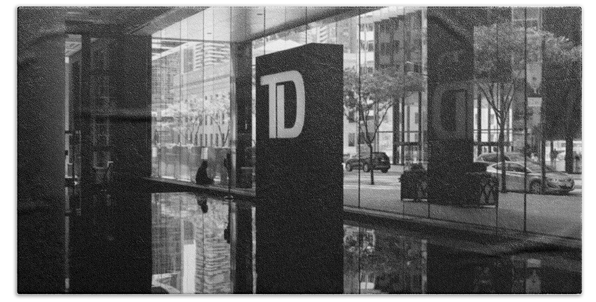 Td Hand Towel featuring the photograph TD Atrium by Valentino Visentini