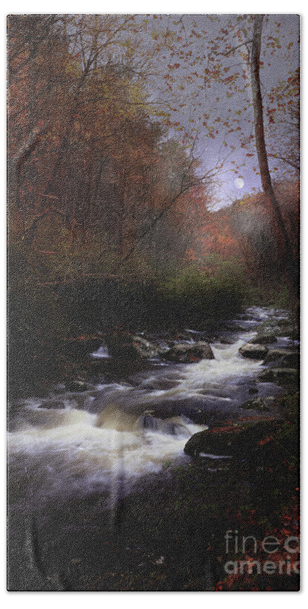 Moon Hand Towel featuring the photograph Tellico LaLuna by Rick Lipscomb