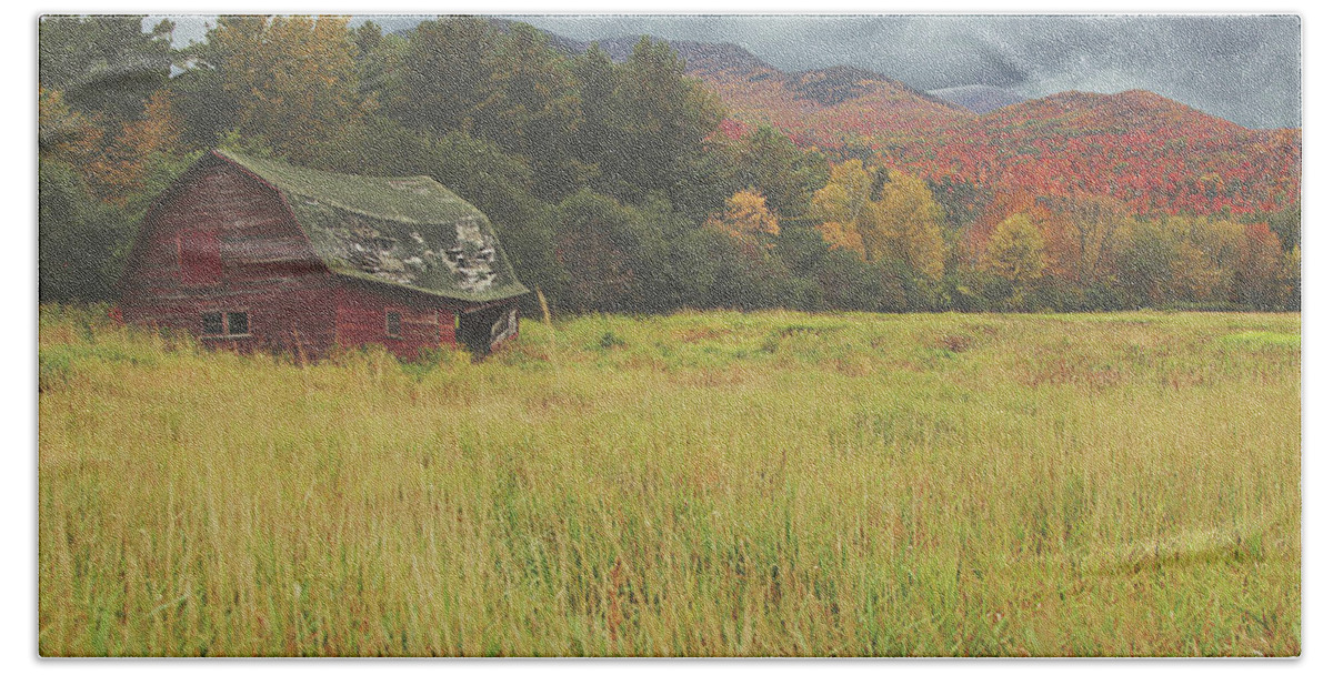 Fall Bath Towel featuring the photograph The Barn by Carrie Ann Grippo-Pike