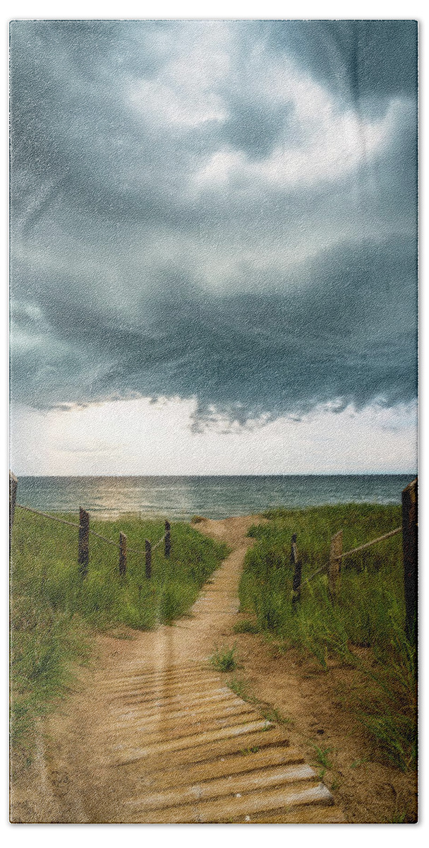 Storm Bath Towel featuring the photograph The Clearing Storm by Nate Brack