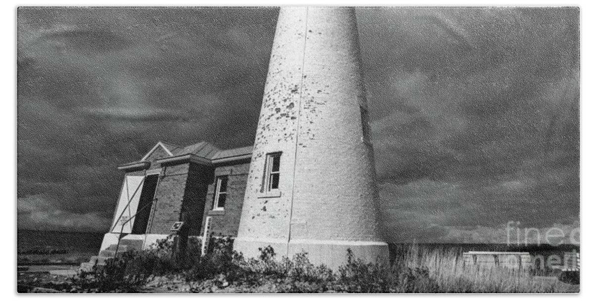 The Crisp Point Lighthouse on Lake Superior Bath Towel by Doug