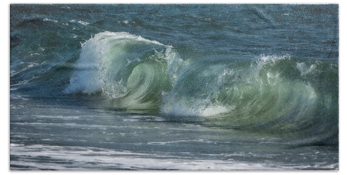 Waves Bath Sheet featuring the photograph The Curl by Linda Bonaccorsi