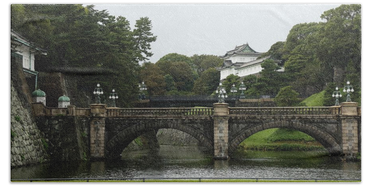 Double Bridge Bath Towel featuring the photograph The Double Bridge in Tokyo by Mingming Jiang