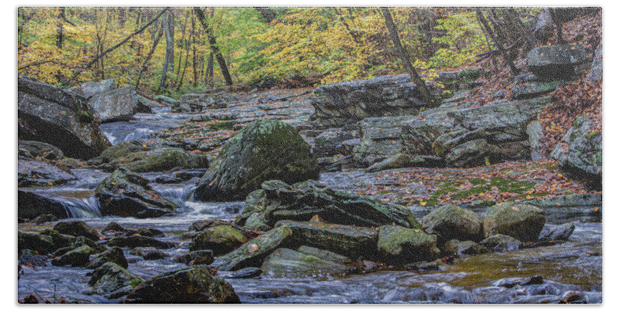 Autumn Hand Towel featuring the photograph The Flow of Autumn by Brian Shoemaker