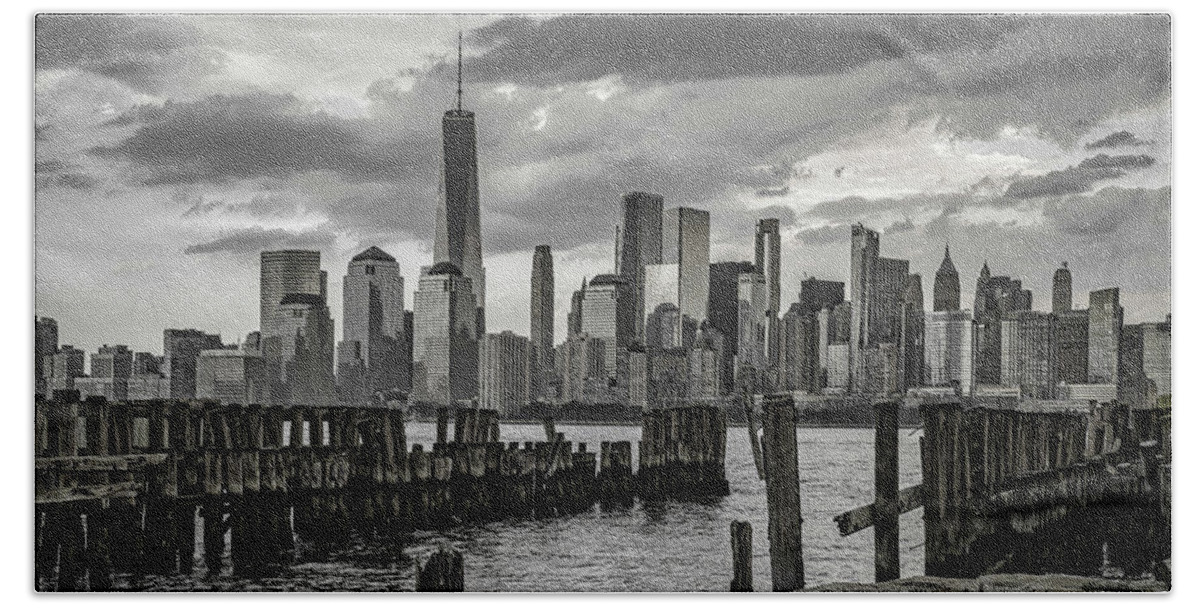 Liberty State Park Bath Towel featuring the photograph The NYC Skyline by Penny Polakoff