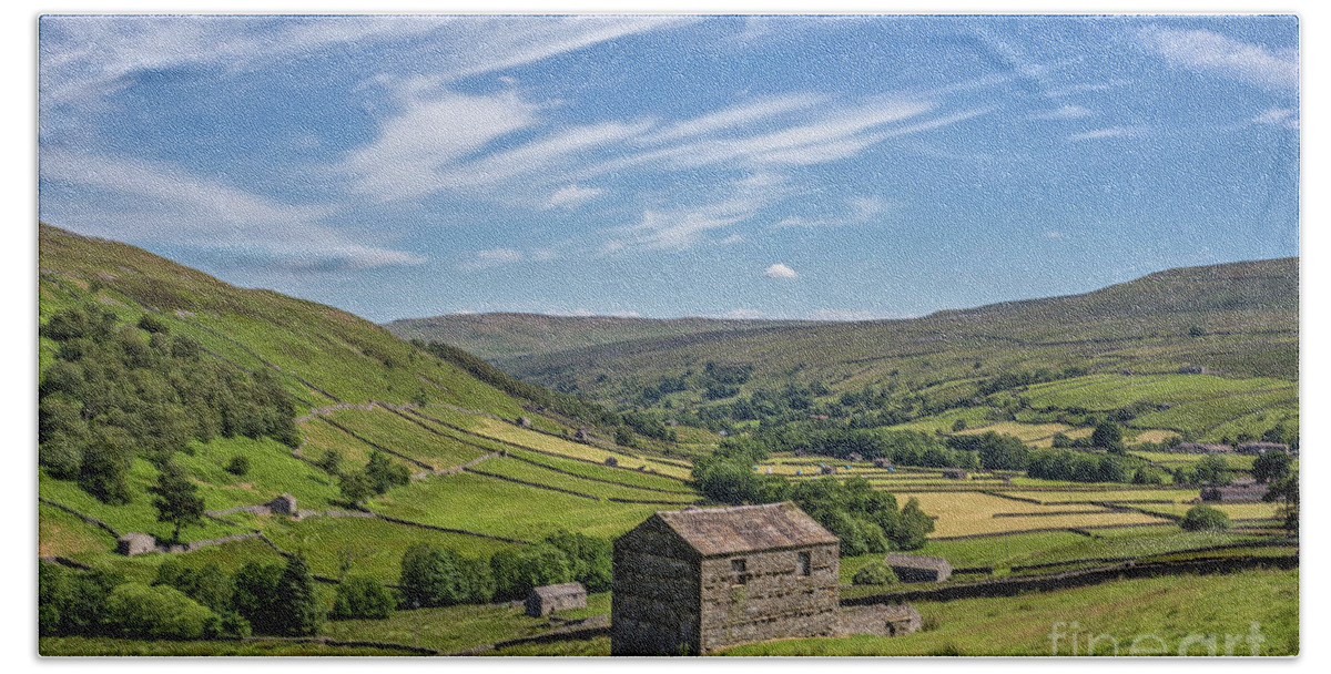 England Bath Towel featuring the photograph Thwaite, Swaledale by Tom Holmes Photography