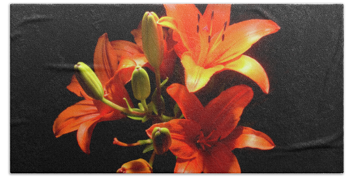 Tiger Bath Towel featuring the photograph Tiger Lilies by Steven Nelson