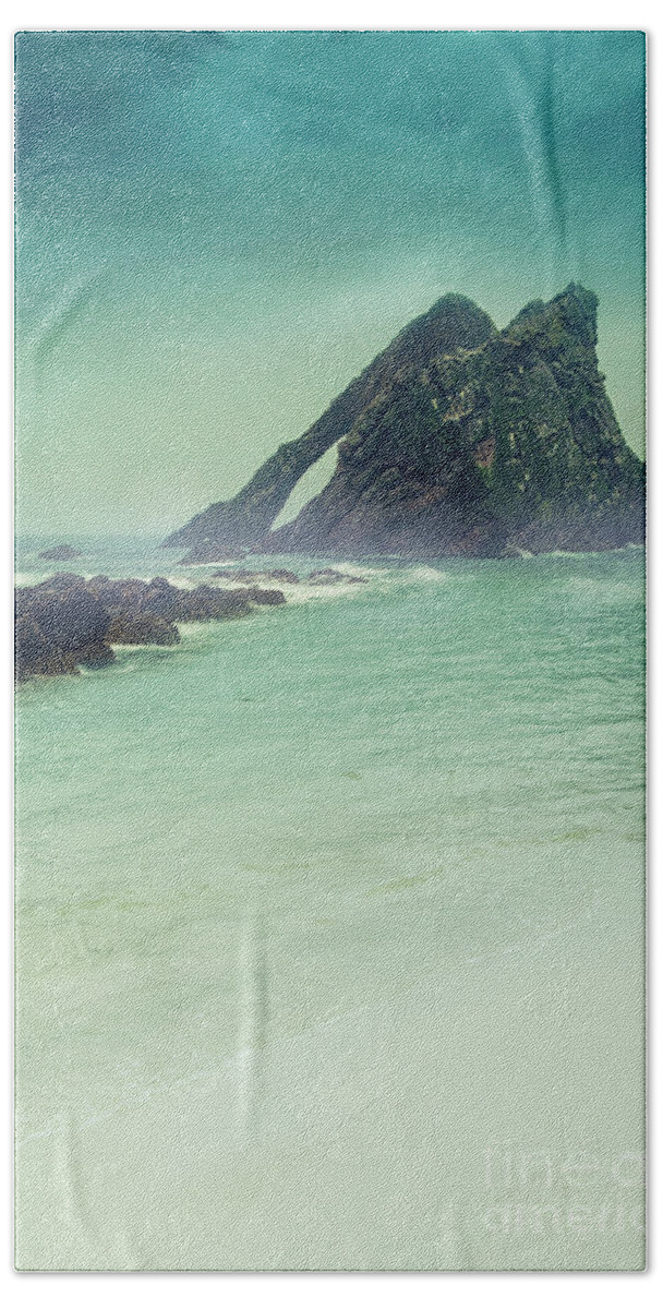 Ocean Bath Towel featuring the photograph Topographic Oceans by David Lichtneker
