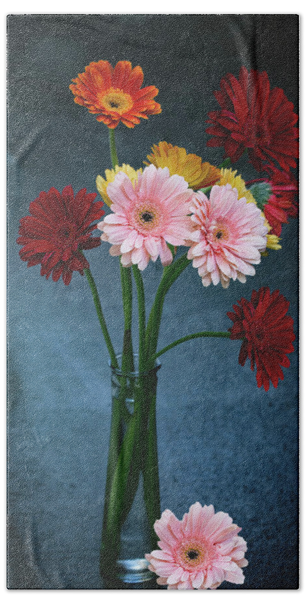 Gerberas Bath Towel featuring the photograph Tranquility by Vanessa Thomas