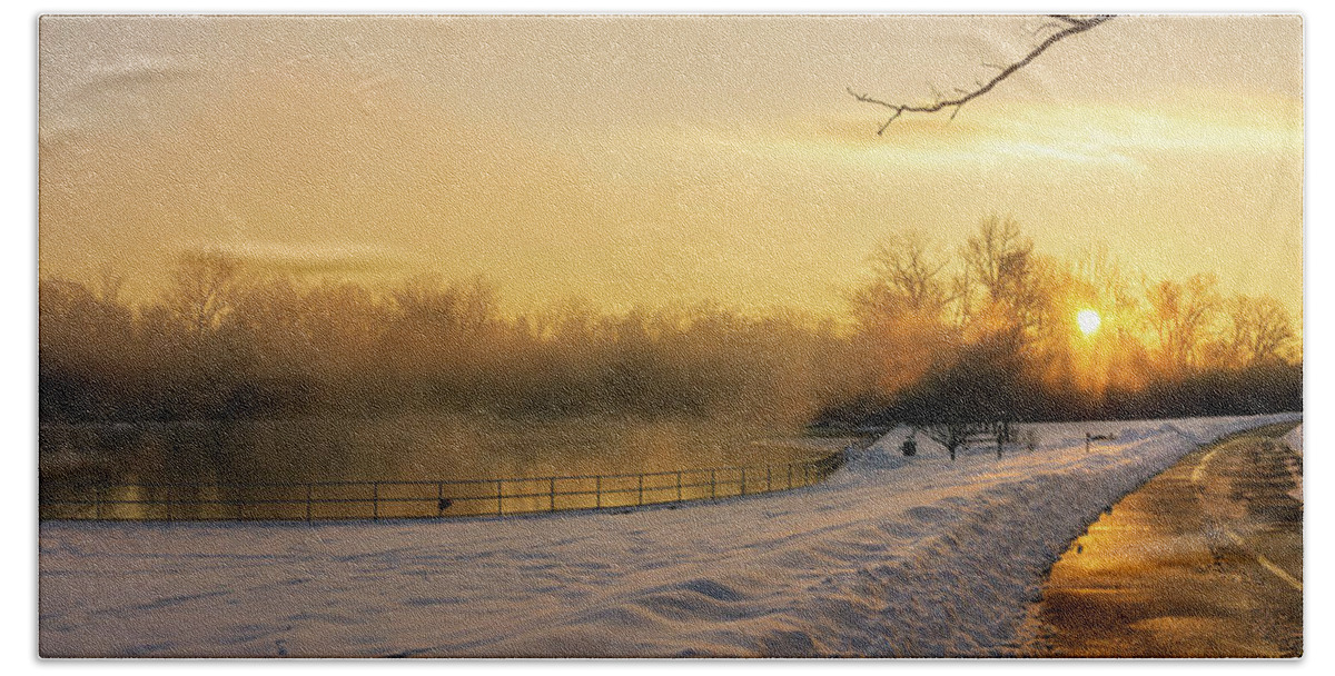 Snow Hand Towel featuring the photograph Trexler Park Pond Foggy Winter Sunrise by Jason Fink