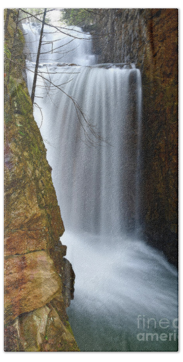 Triple Falls Bath Towel featuring the digital art Triple Falls On Bruce Creek 11 by Phil Perkins