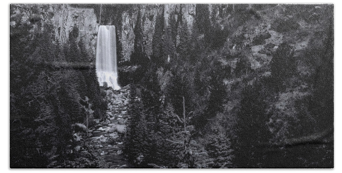 Black Bath Towel featuring the photograph Tumalo Falls 2 Black and White by Pelo Blanco Photo
