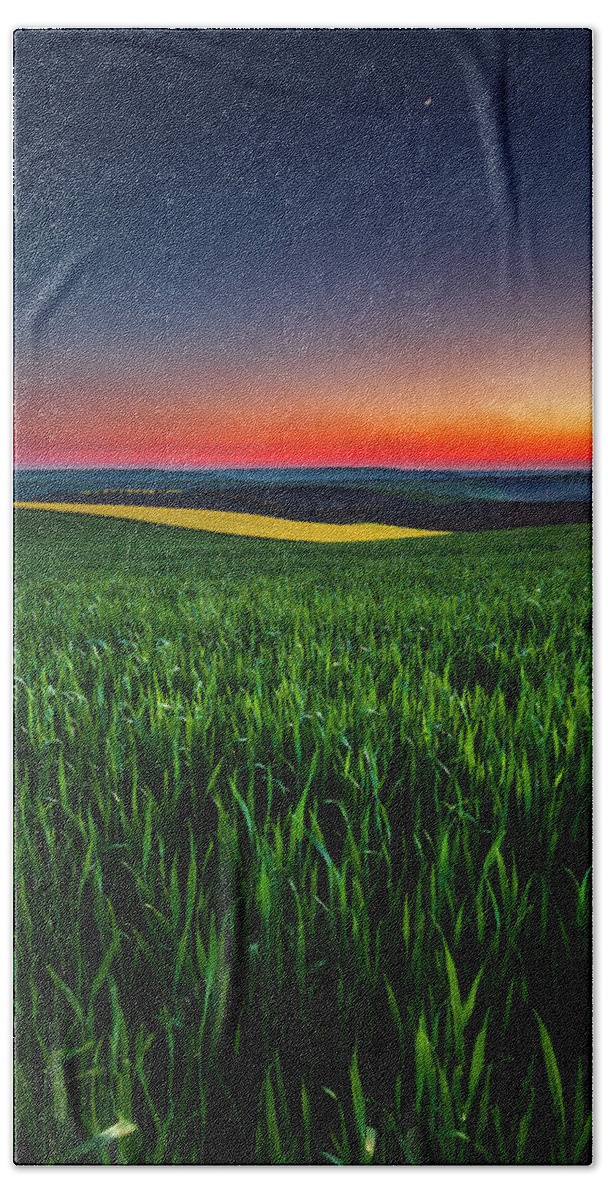 Dusk Bath Towel featuring the photograph Twilight Fields by Evgeni Dinev