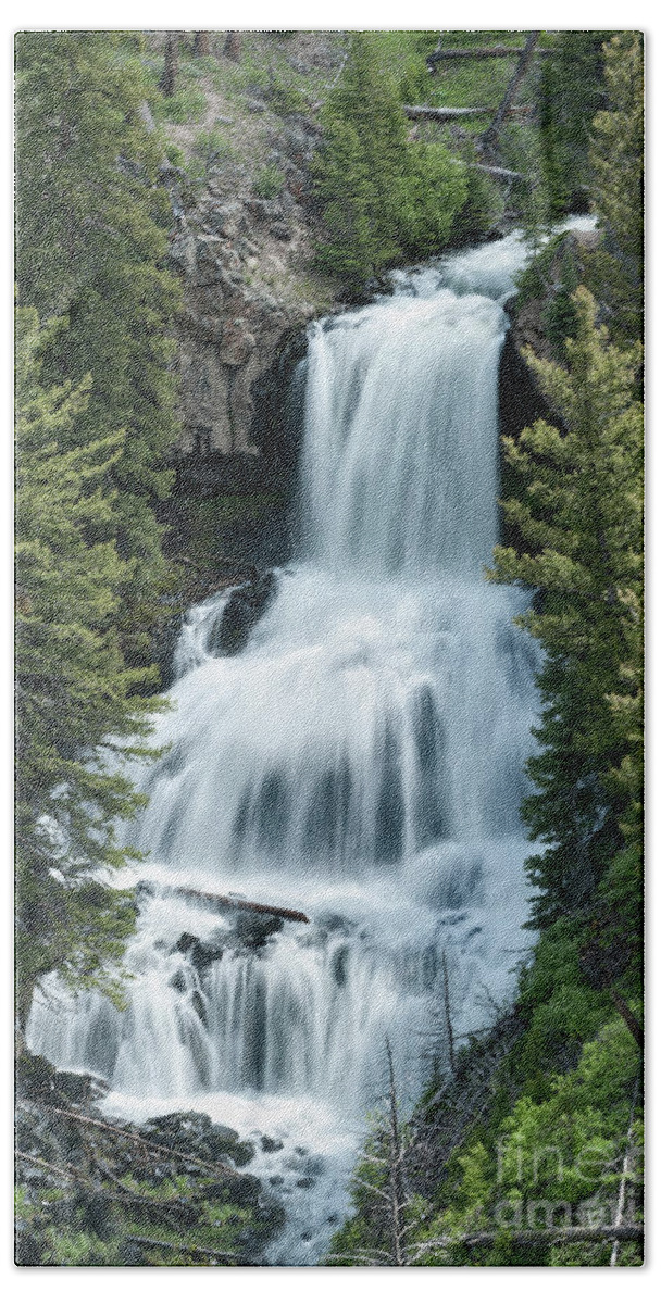 Waterfall Bath Towel featuring the photograph Undine Falls - Yellowstone National Park by Sandra Bronstein