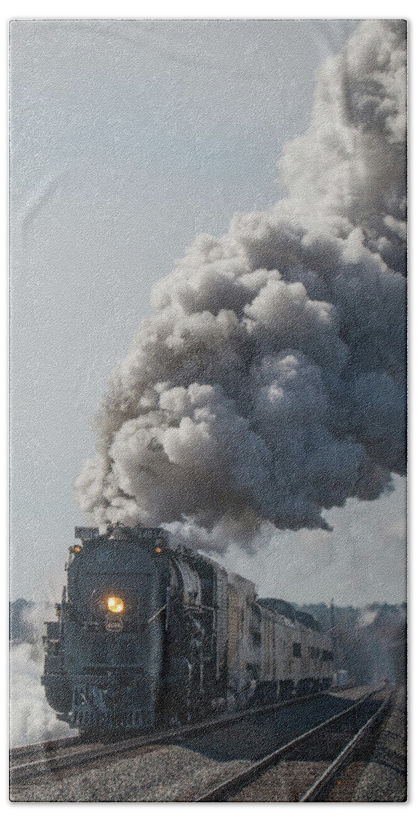 Railroad Bath Towel featuring the photograph UP Big Boy 4014 at Arkadelphia Arkansas by Jim Pearson