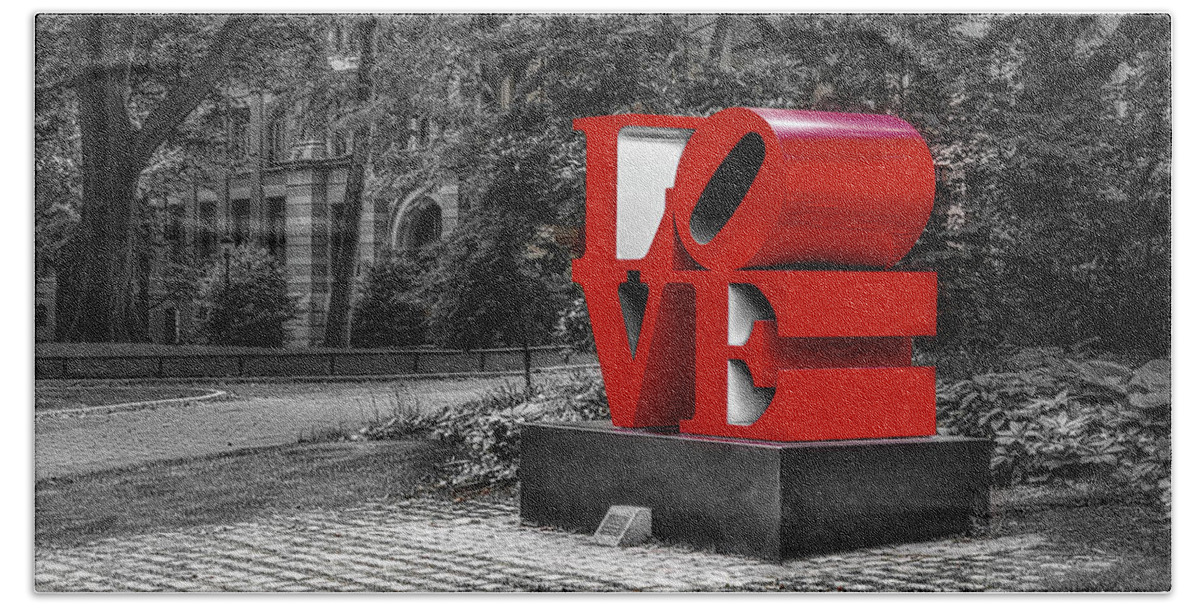 Love Bath Towel featuring the photograph UPenn Love Sculpture SC by Susan Candelario
