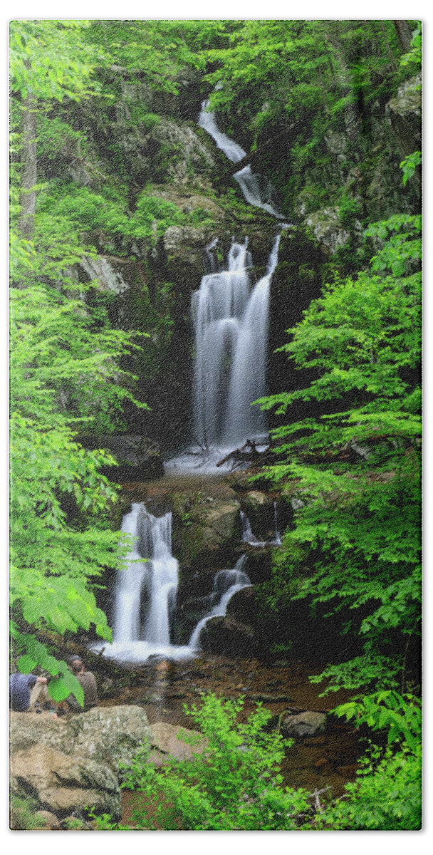 Upper Doyles River Falls Bath Towel featuring the photograph Upper Doyles River Falls by Chris Berrier