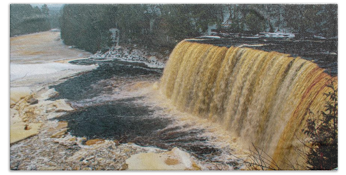 Tahquamenon Falls State Park Hand Towel featuring the photograph Upper Falls at Tahquamenon in December by Deb Beausoleil