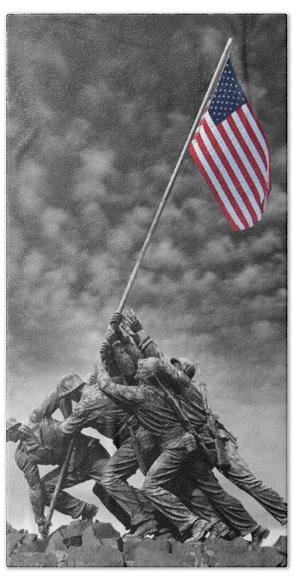 Marine Corp Bath Towel featuring the photograph US Marine Corps War Memorial by Mike McGlothlen