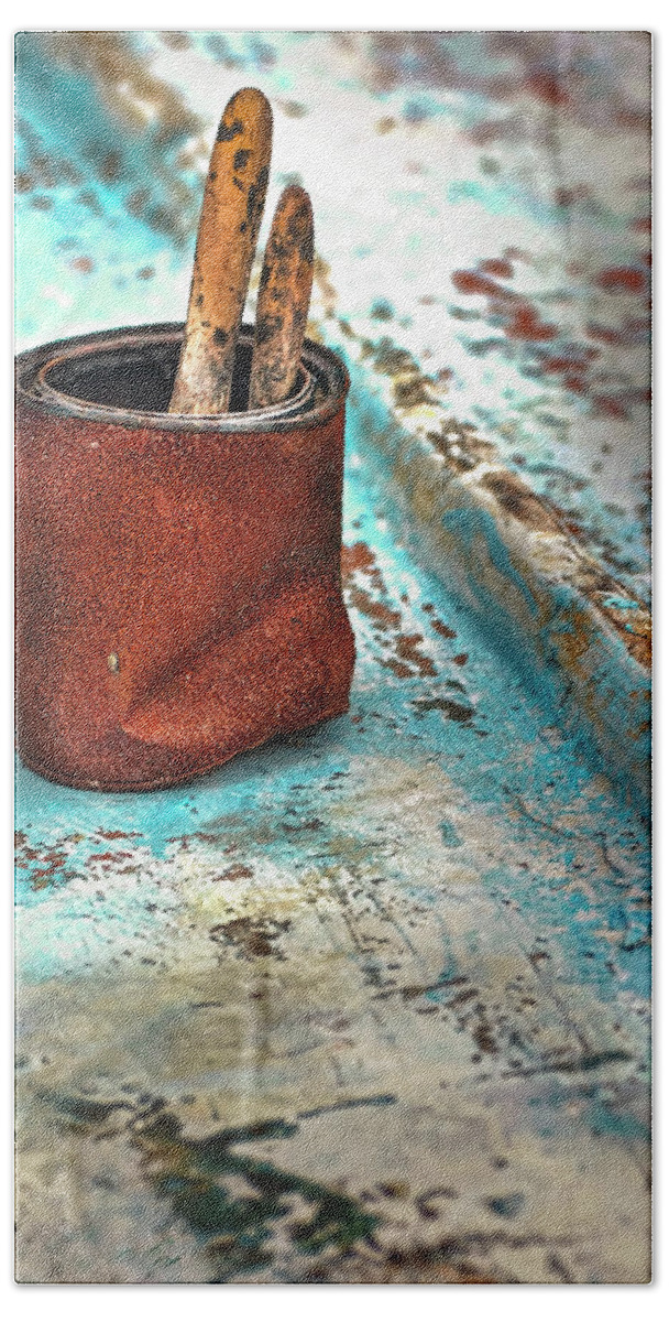 Rowboat Bath Towel featuring the photograph Rusted Paint Can On the Hull of a Wooden Rowboat by Cordia Murphy