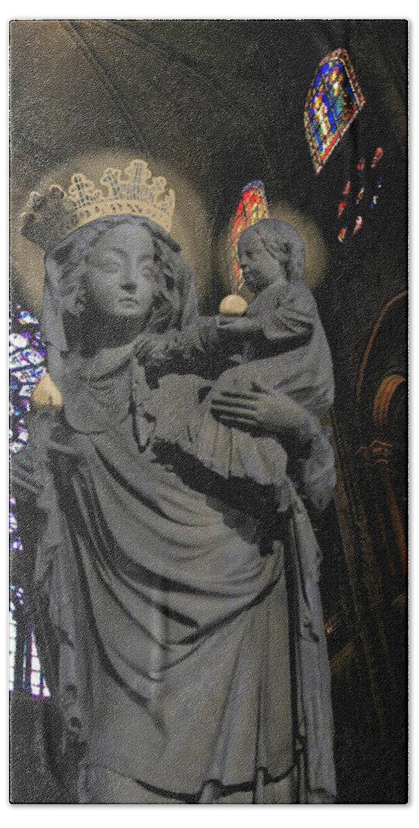 Notre Dame Bath Towel featuring the mixed media Virgin and Christ Notre Dame by Joan Stratton