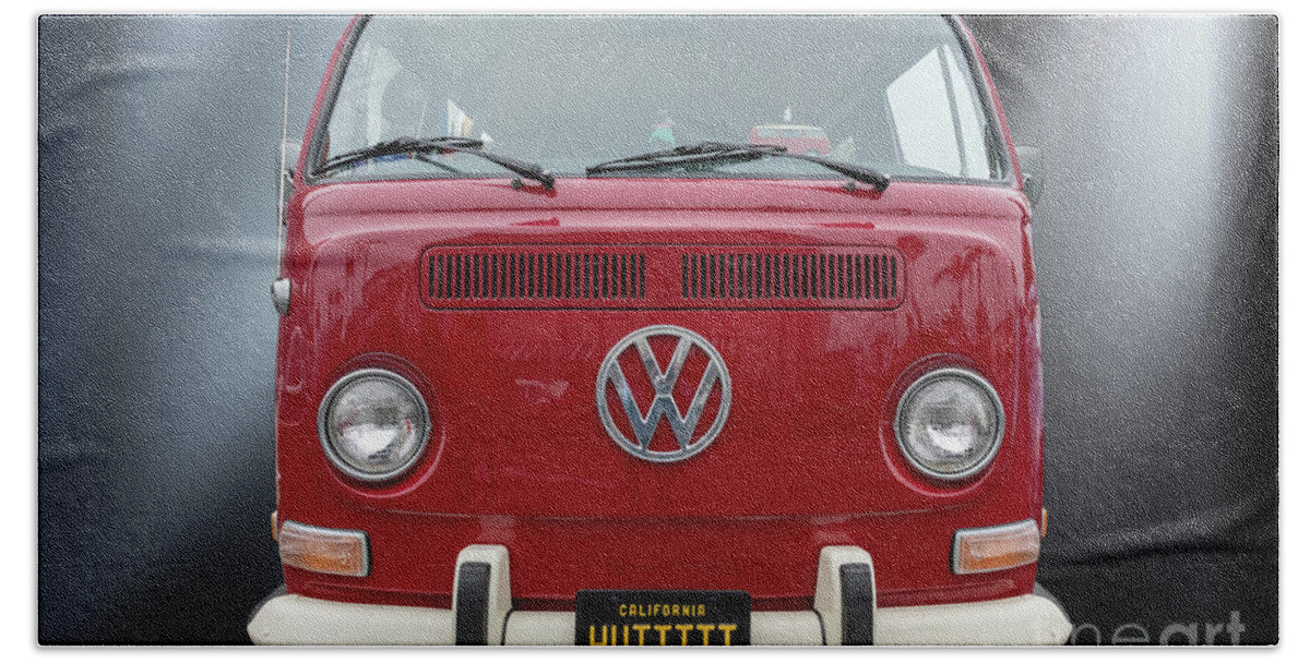 Backgrounds Bath Towel featuring the photograph VW Red Bus by David Levin