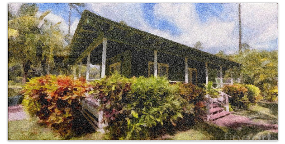 Waimea Plantation Cottages Hand Towel featuring the photograph Waimea Plantation Cottages 10 by Eva Lechner