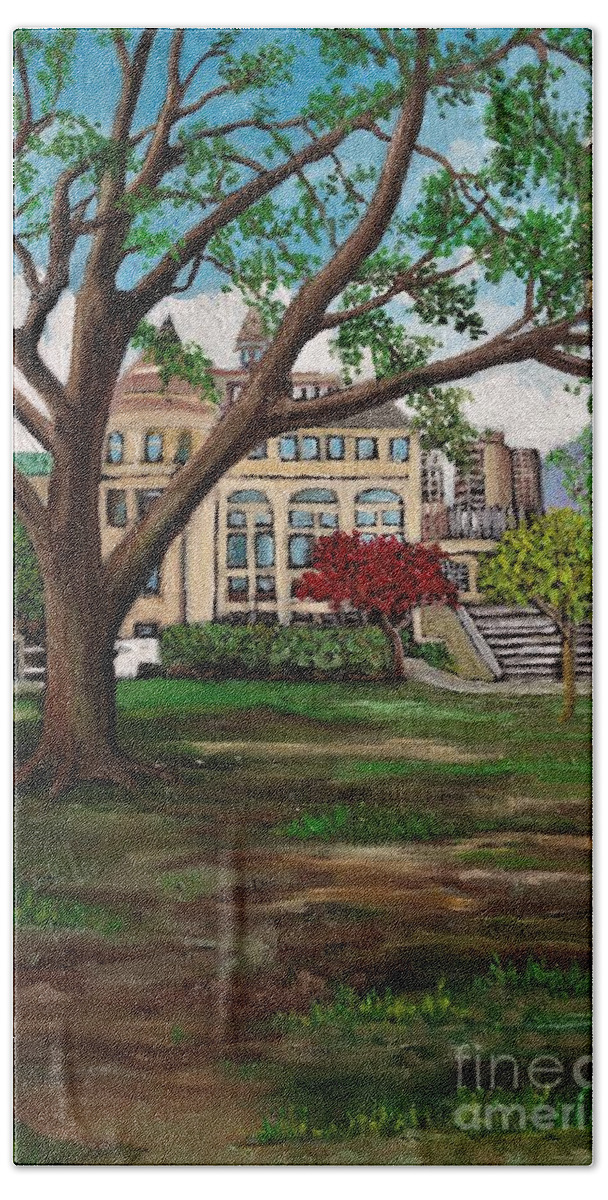 Tree Scenes Bath Towel featuring the painting Walking McGill Campus by Reb Frost