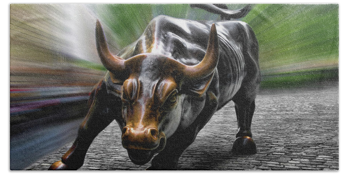 Wall Street Bull Bath Towel featuring the photograph Wall Street Bull by Wes and Dotty Weber