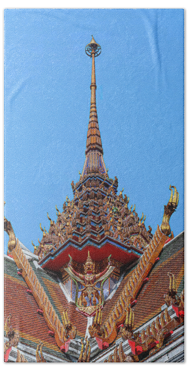 Scenic Bath Towel featuring the photograph Wat Hua Lamphong Phra Ubosot Spire and Garuda DTHB0005 by Gerry Gantt