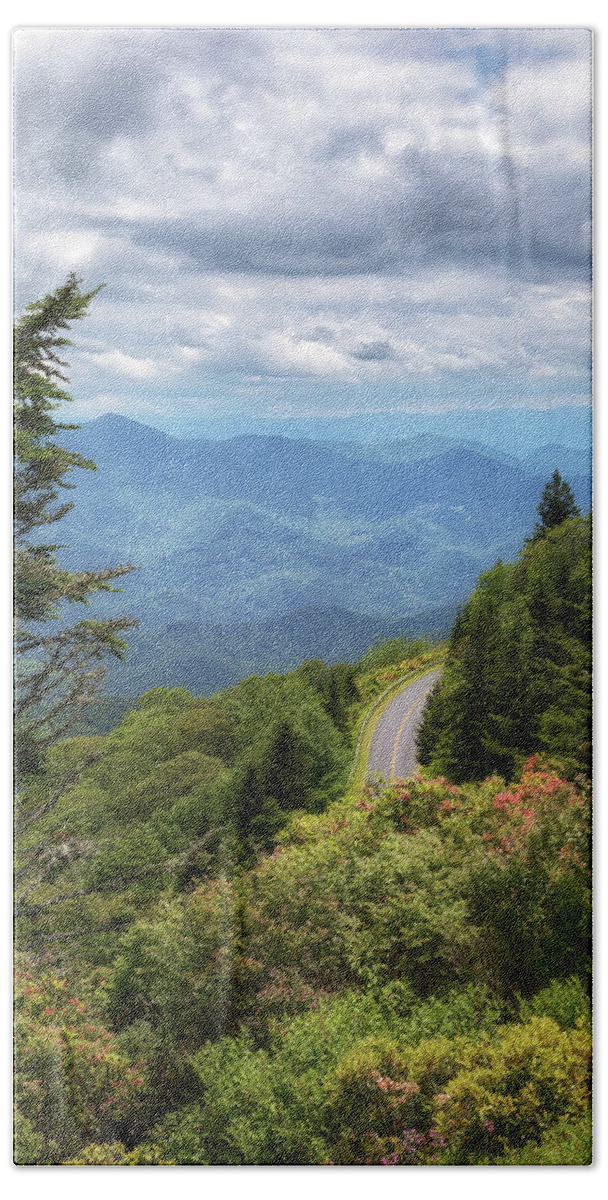 Mountains Bath Towel featuring the photograph Waterrock Knob Eastern View - Blue Ridge Parkway by Susan Rissi Tregoning