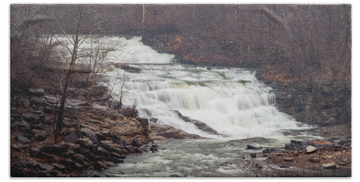 Waterfall Bath Towel featuring the photograph White Water by Grant Twiss