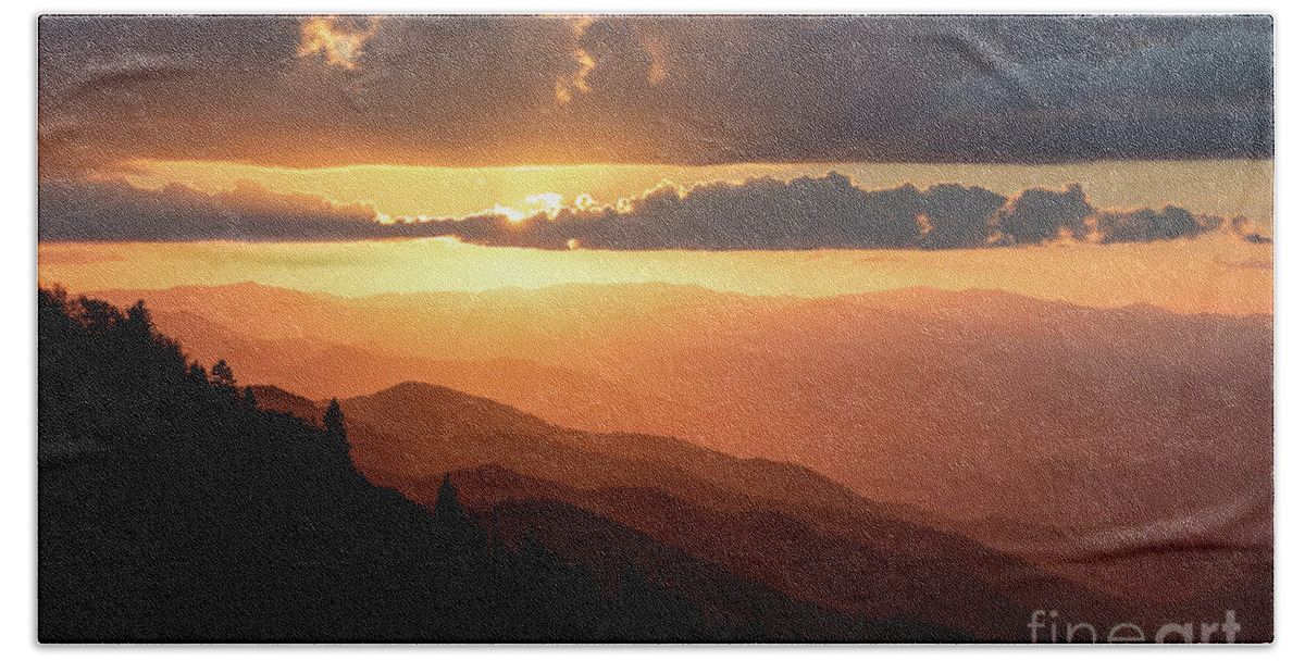 Mountain Hand Towel featuring the photograph Woolyback Gold by Anthony Heflin
